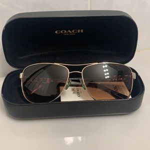 COACH AVIATOR SUNGLASSES